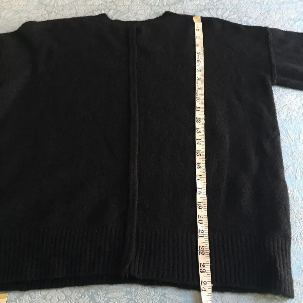 New Directions knit sweater button detail sz small
